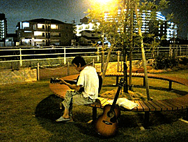 抱樸館の庭で練習することも