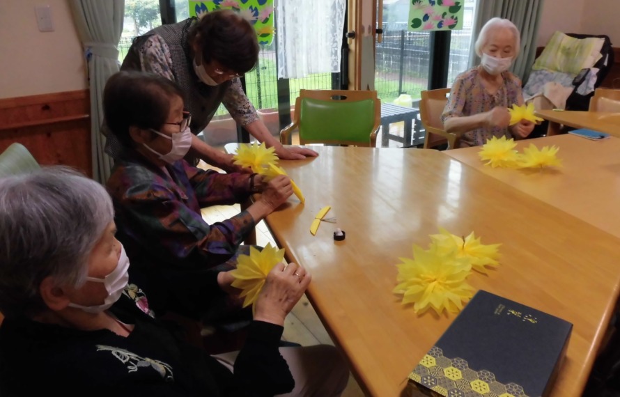 向日葵の花の手作業です