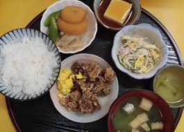 お昼御飯です