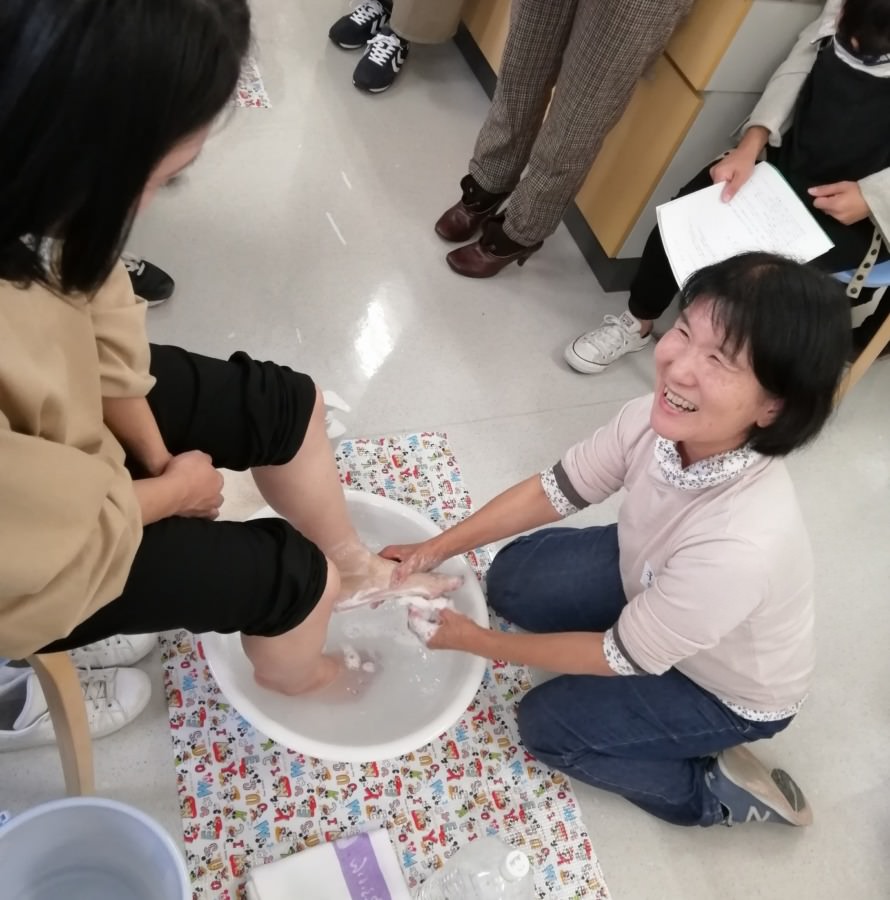 「手浴・足浴」出前講座を開きました|みんなの日記|社会福祉法人グリーンコープ