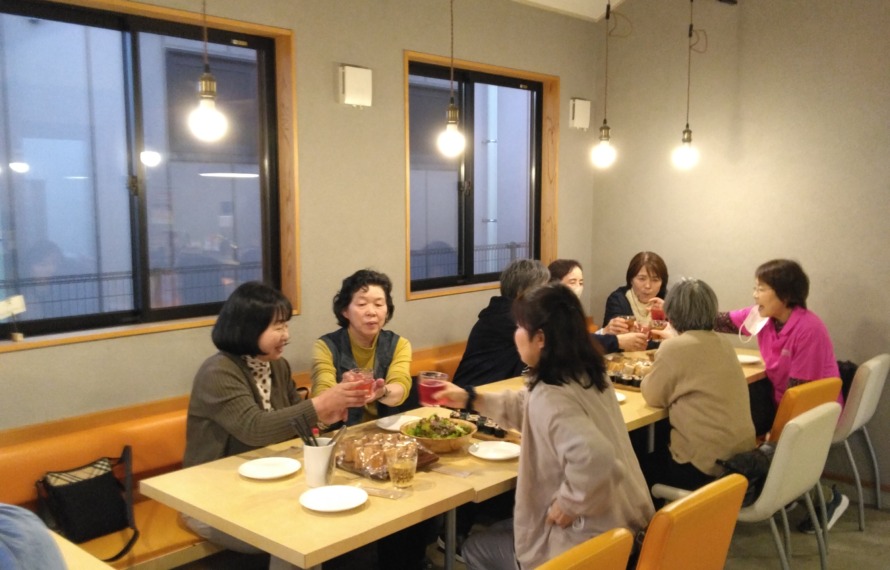懇親会を行いました