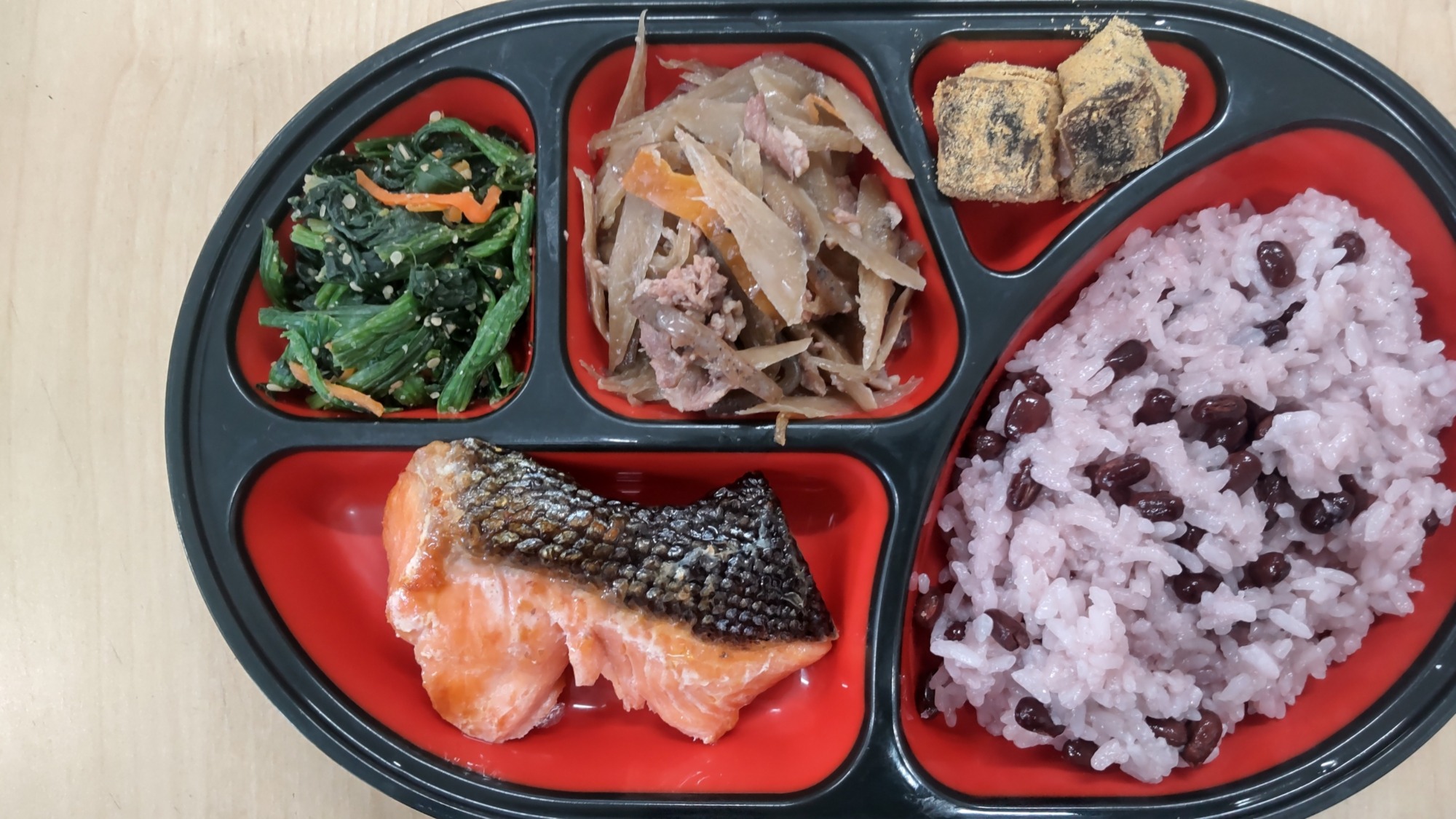 5月お昼のお祝い弁当