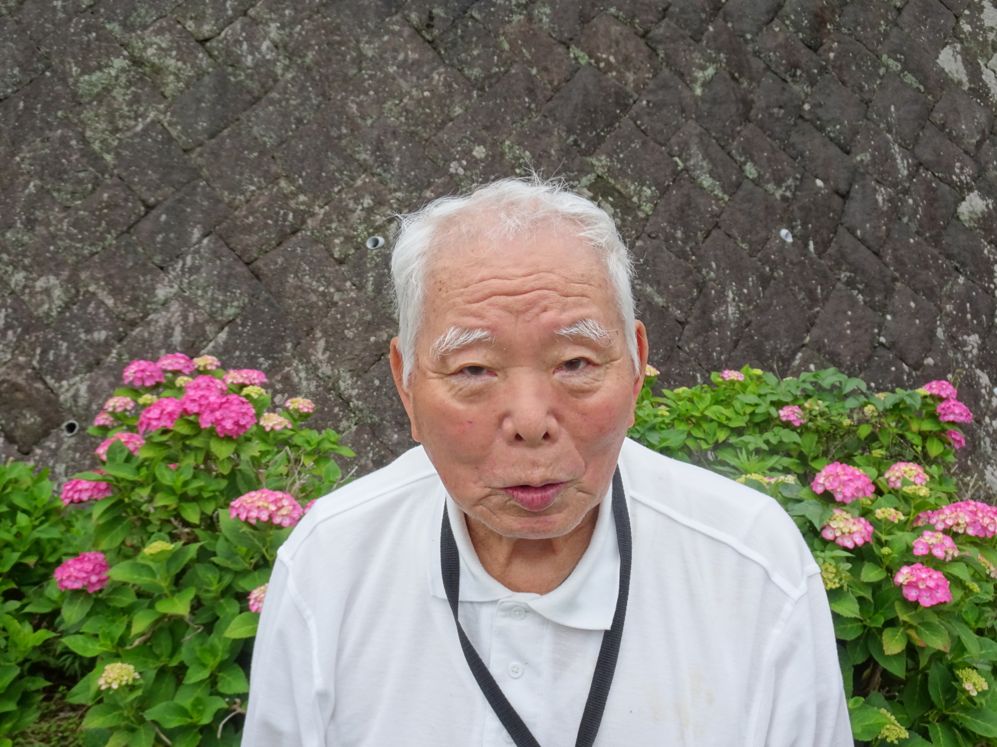 あじさいの前で撮った写真