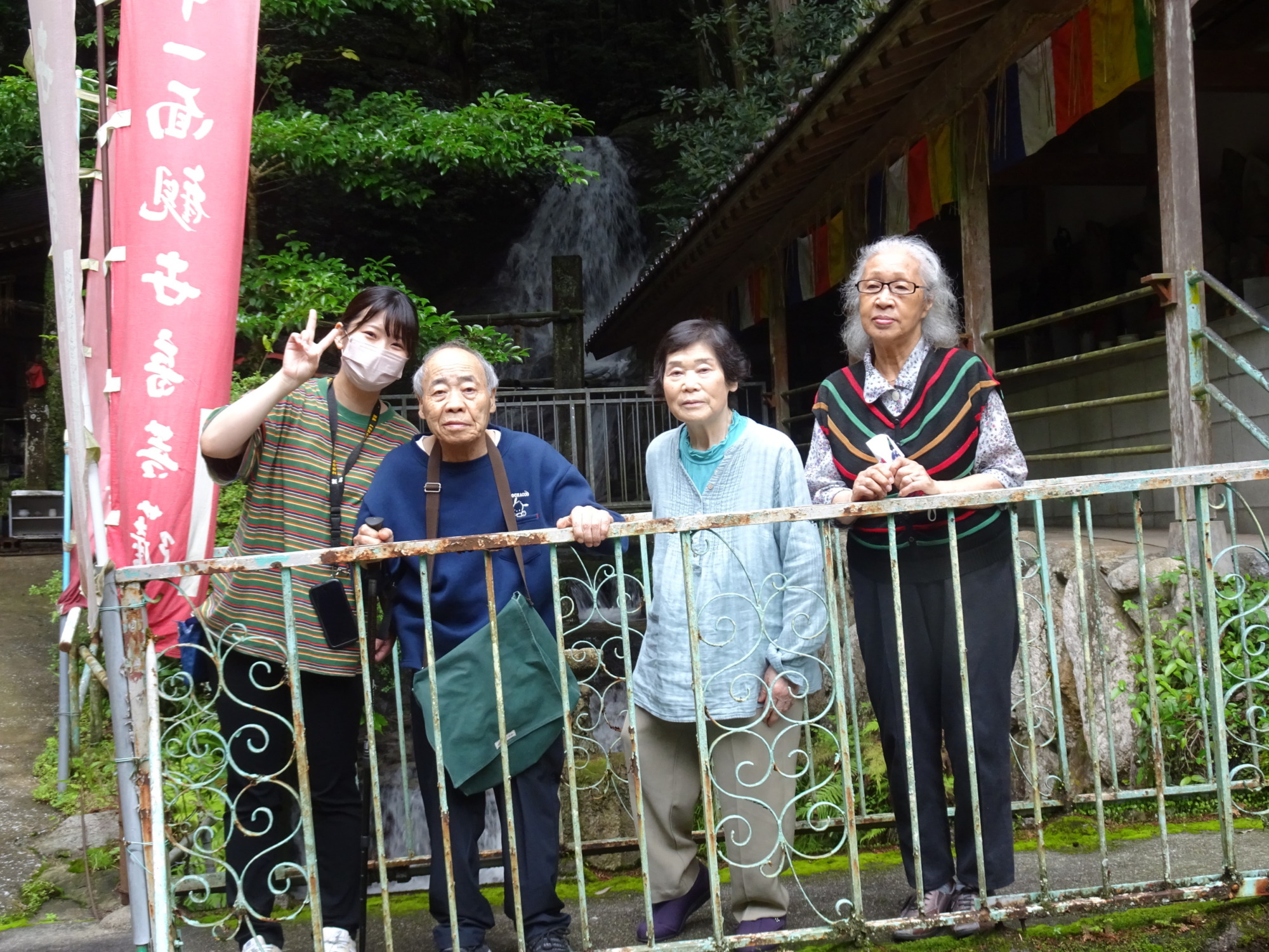 不入道観音で撮った集合写真