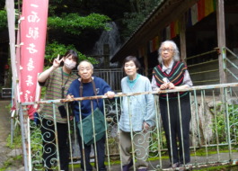 不入道観音で撮った集合写真