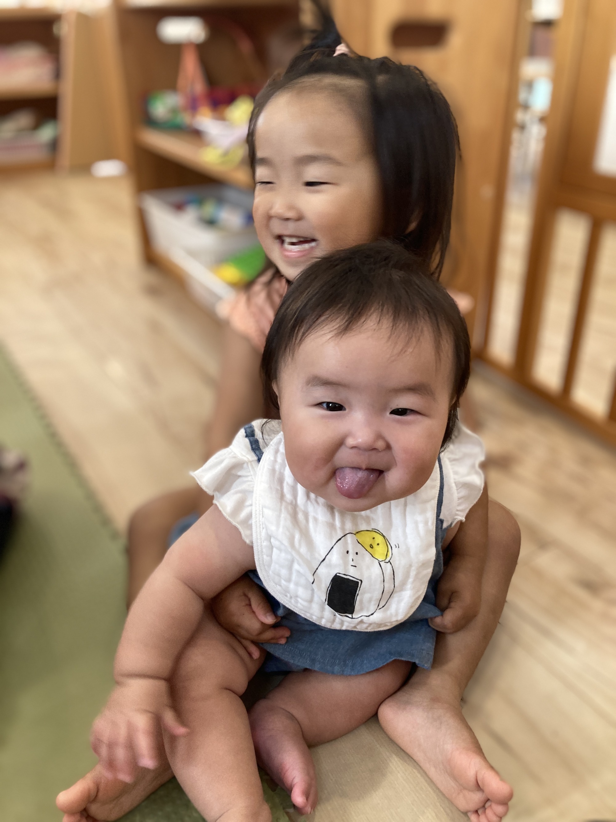 0歳児　保育の様子15枚