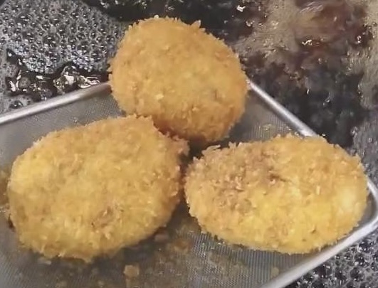 揚げたてコロッケの写真