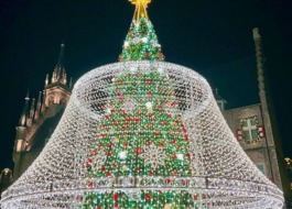 2025年のハウステンボスのクリスマスツリー