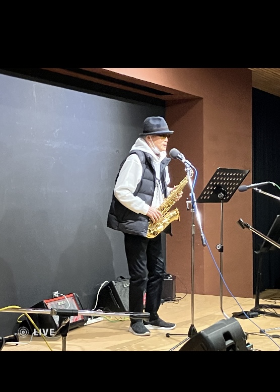 同行援護DEヘルパーと会場へ　Hさんカッコイイです！