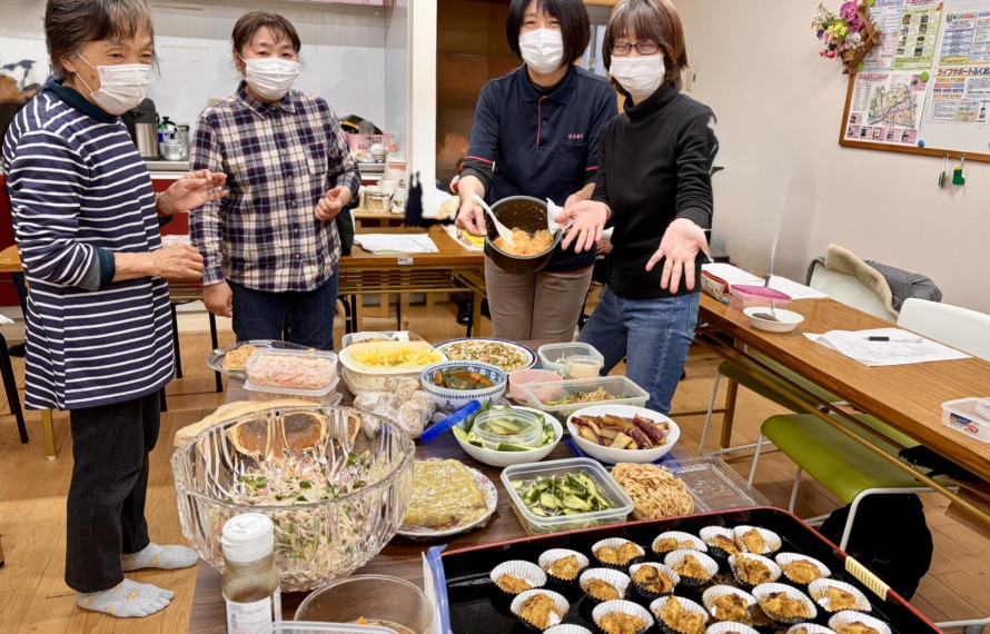 持ち寄った料理の様子