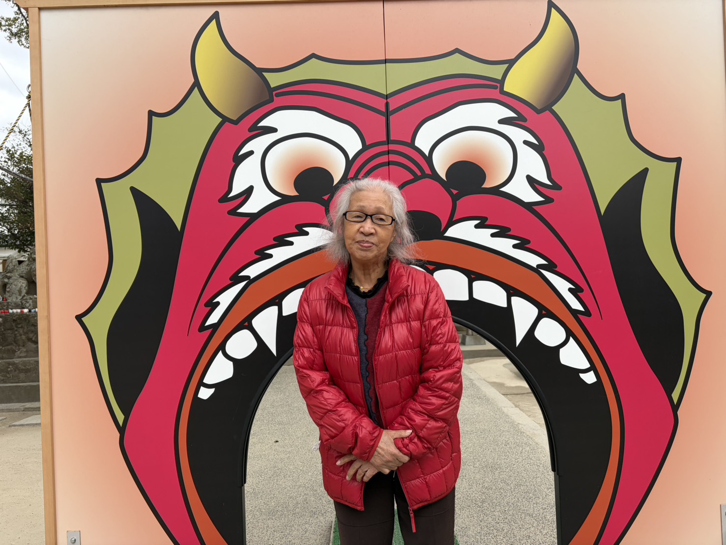 鬼くぐりのまえで撮った利用者さんの写真