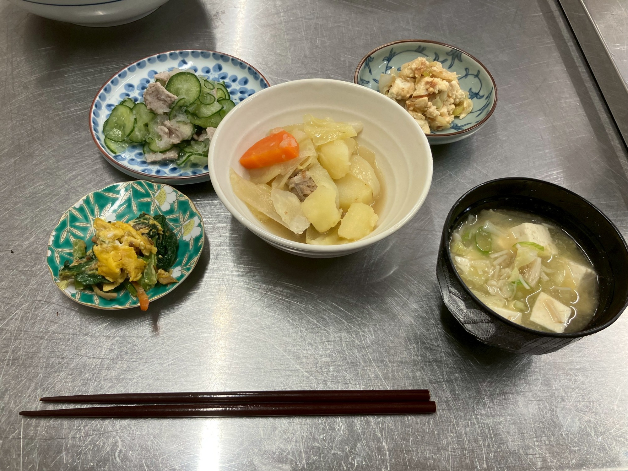 作った料理 鶏肉と野菜の煮物