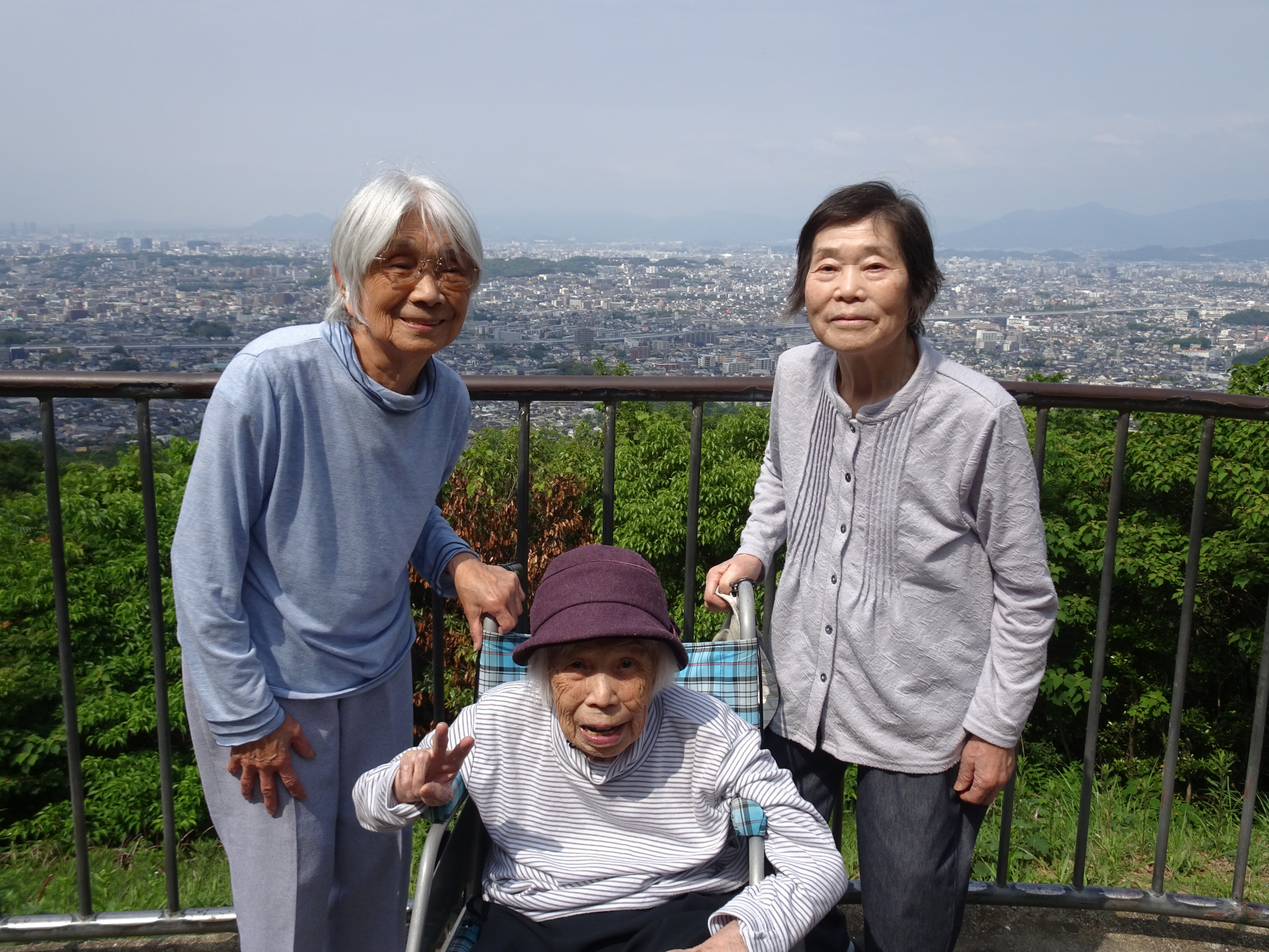 展望台で撮った利用者さんたち