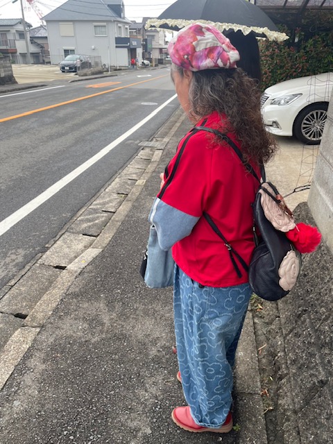 赤のトップス